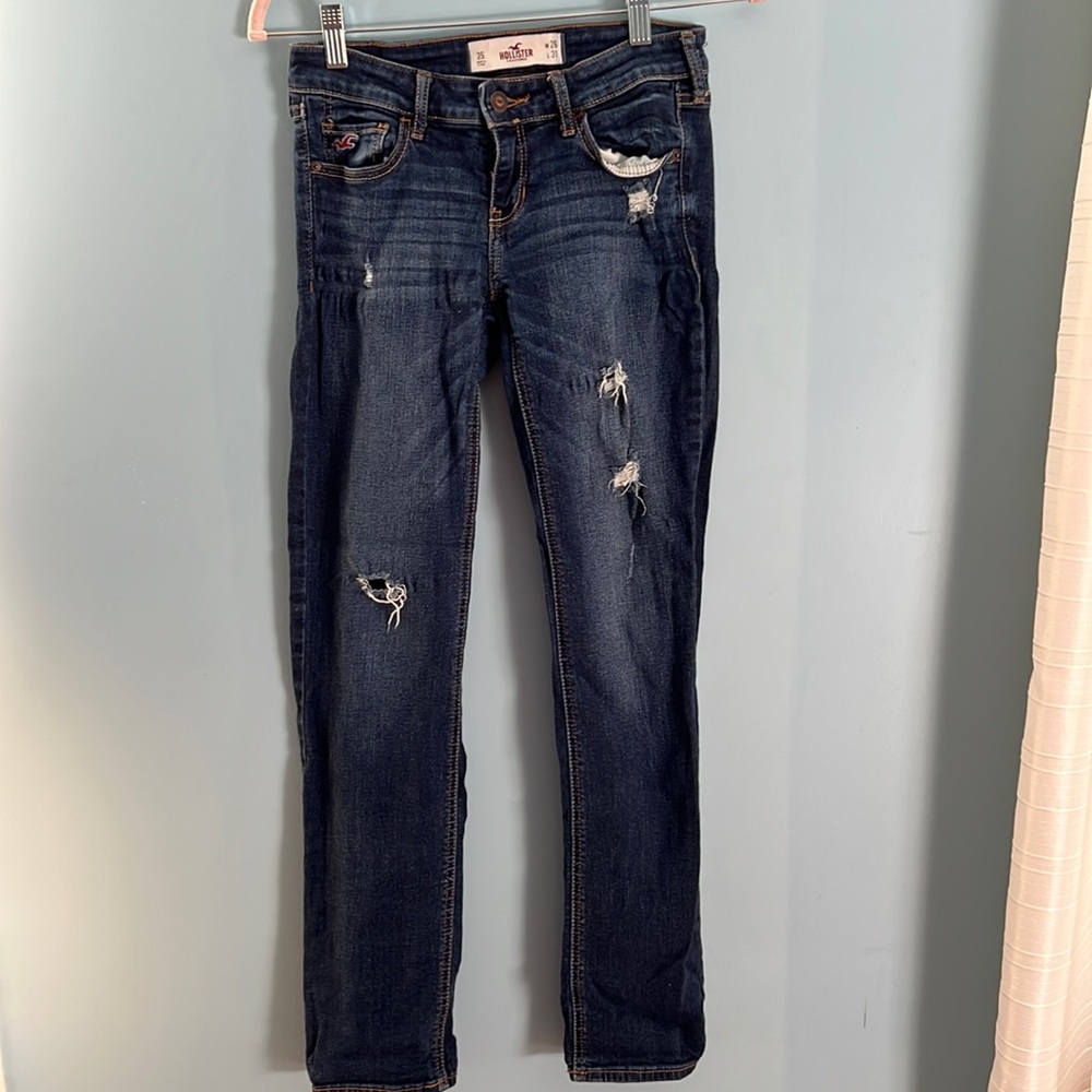Cute Hollister ripped jeans